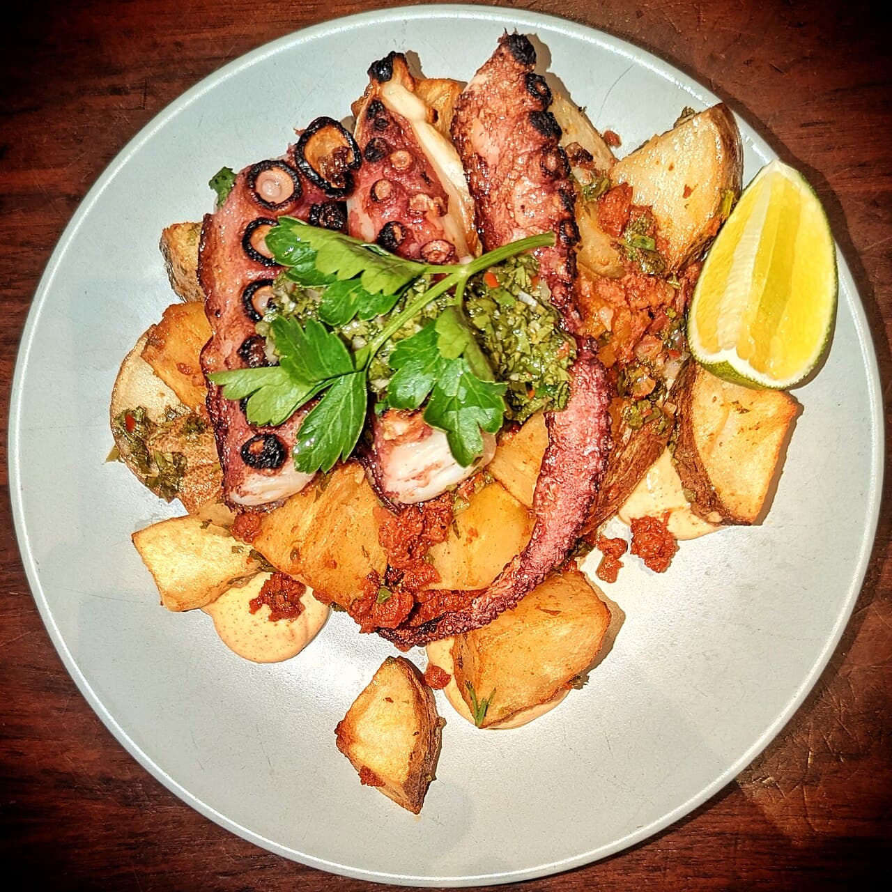 Pulpo a la brasa